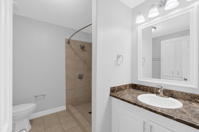 Building Photo - 4838 Delano St