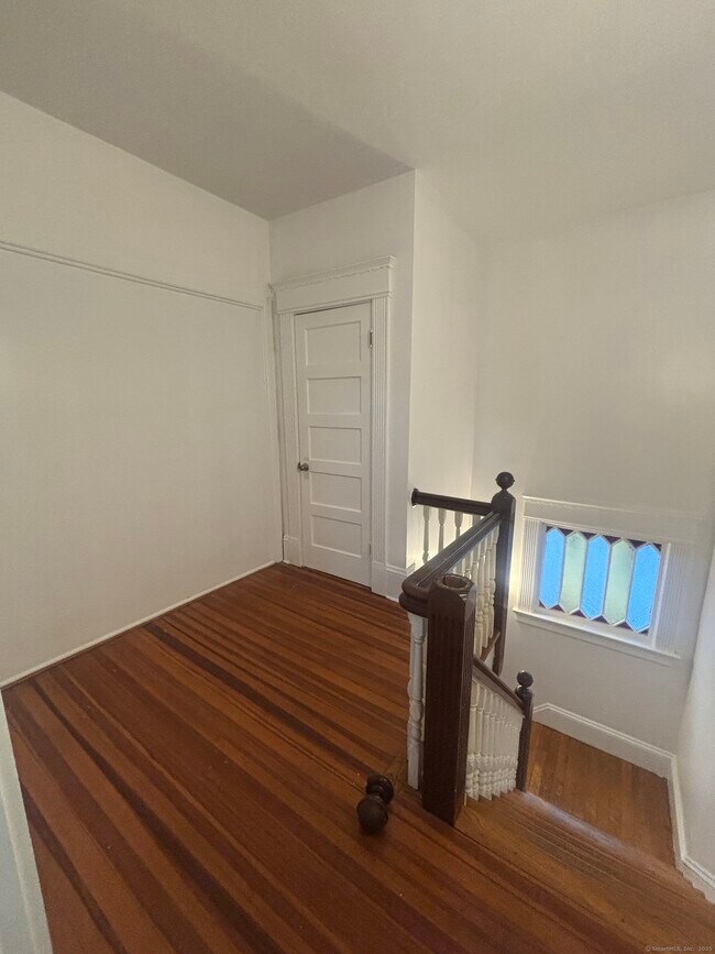 Building Photo - 85 S Burritt St