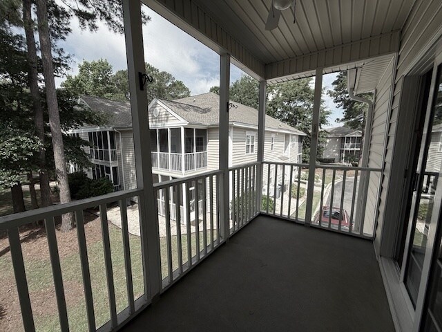 Private screened in porch - 2209 Sweetwater Blvd
