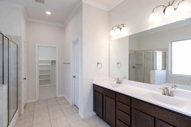 Building Photo - 8107 Legacy Creek Dr