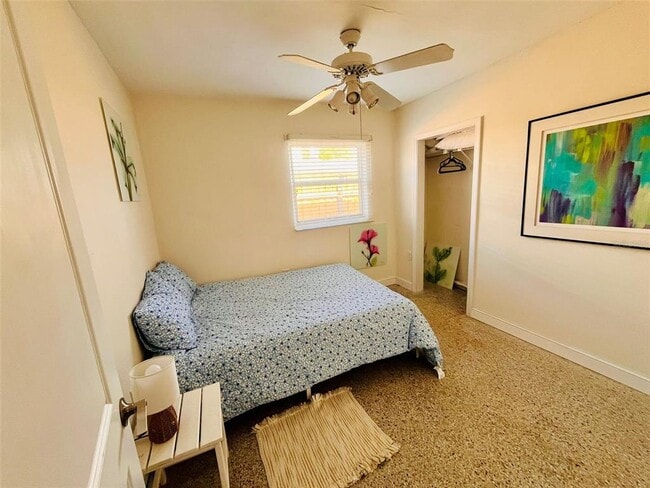 Building Photo - 3208 E Maritana Dr