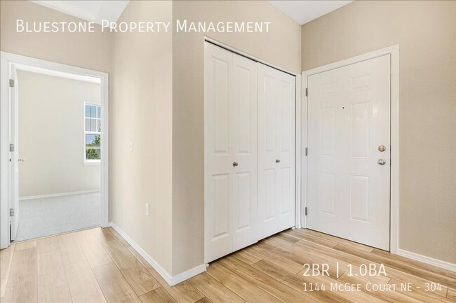 Building Photo - 1144 Mcgee Ct NE