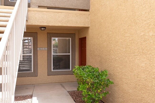 Building Photo - First floor one bedroom in gated Silverado Rach community
