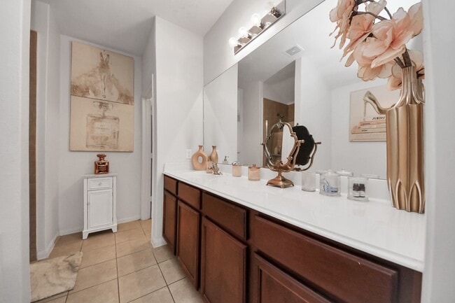 Building Photo - 9423 Grand Spark Dr