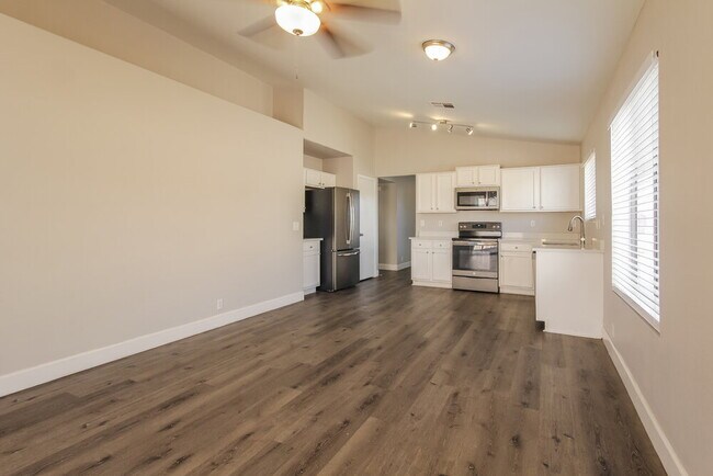 Building Photo - 15746 W Young St