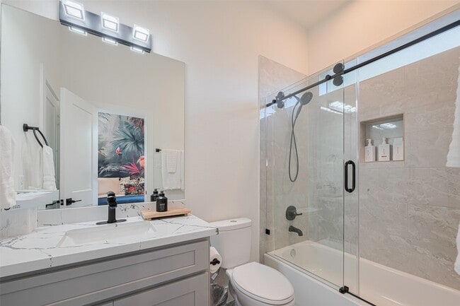 Building Photo - 2909 Nagle St