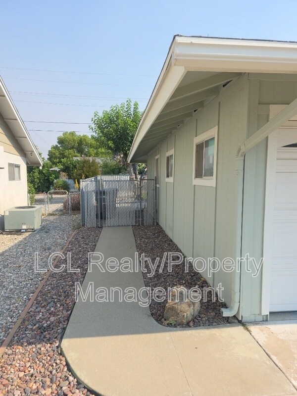 Building Photo - 26708 Par Dr