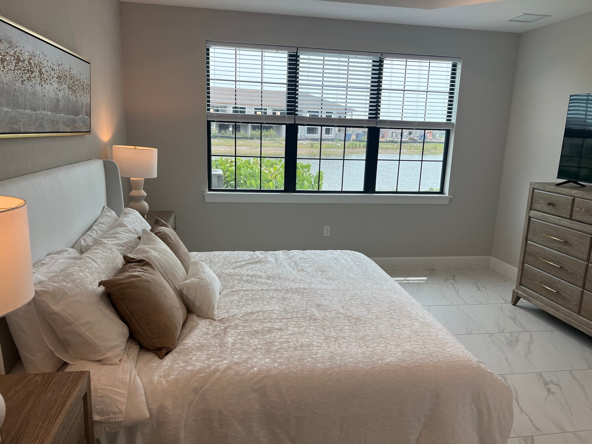 Building Photo - 15257 Zeno Way