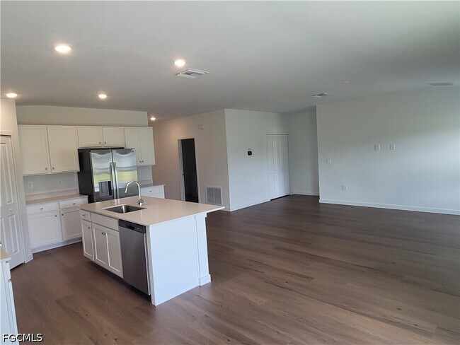 Building Photo - 17329 Cantu Ct