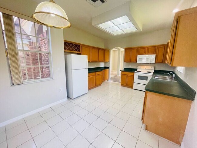 Building Photo - Coming soon!!!!-The Oaks-Pool Home-1738 Golfview Dr Kissimmee FL 34746