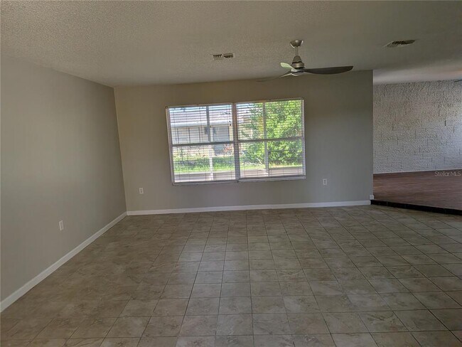 Building Photo - 8206 Dedham Dr