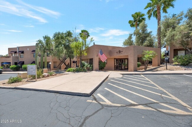 Building Photo - 16657 E Gunsight Dr