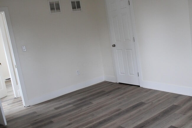 Building Photo - 9387 Mink St SW