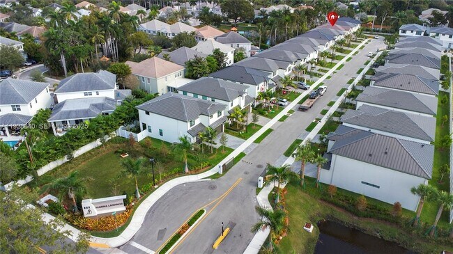 Building Photo - 1419 SW 23rd St