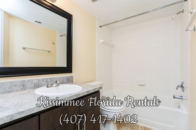 Building Photo - Beautiful Condo with 2-bedroom and 2-bathroom in the heart of Kissimmee