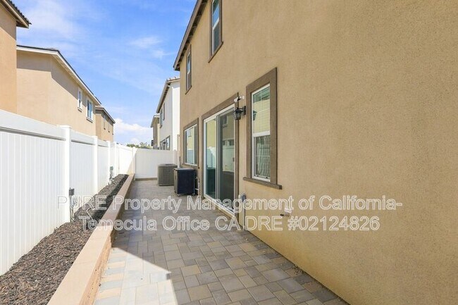 Building Photo - 28235 Ashtree St