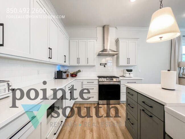 Building Photo - 13805 Red Drum Ct