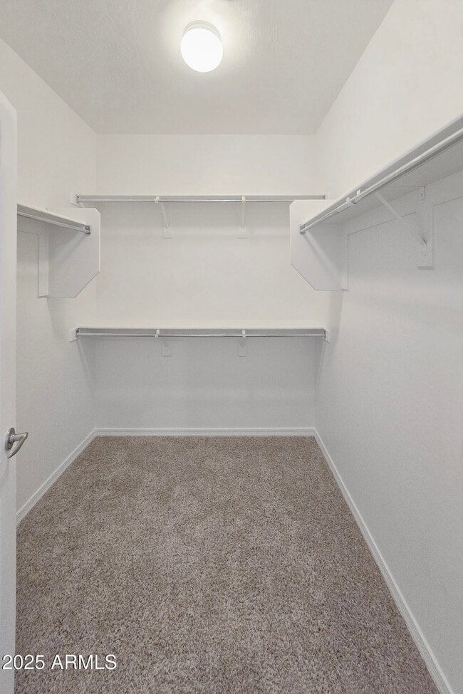 Building Photo - 9010 W Eagle Talon Dr