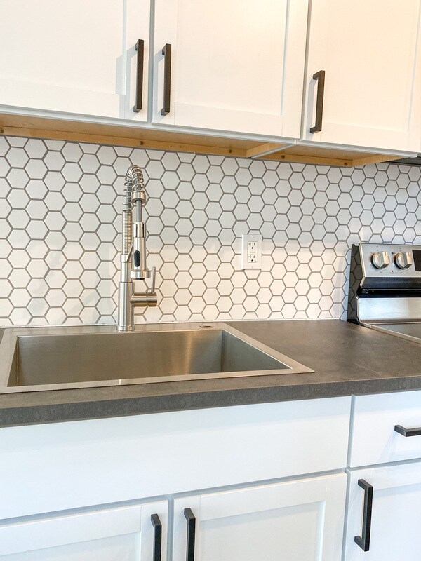 Building Photo - 139-141 E Sycamore St