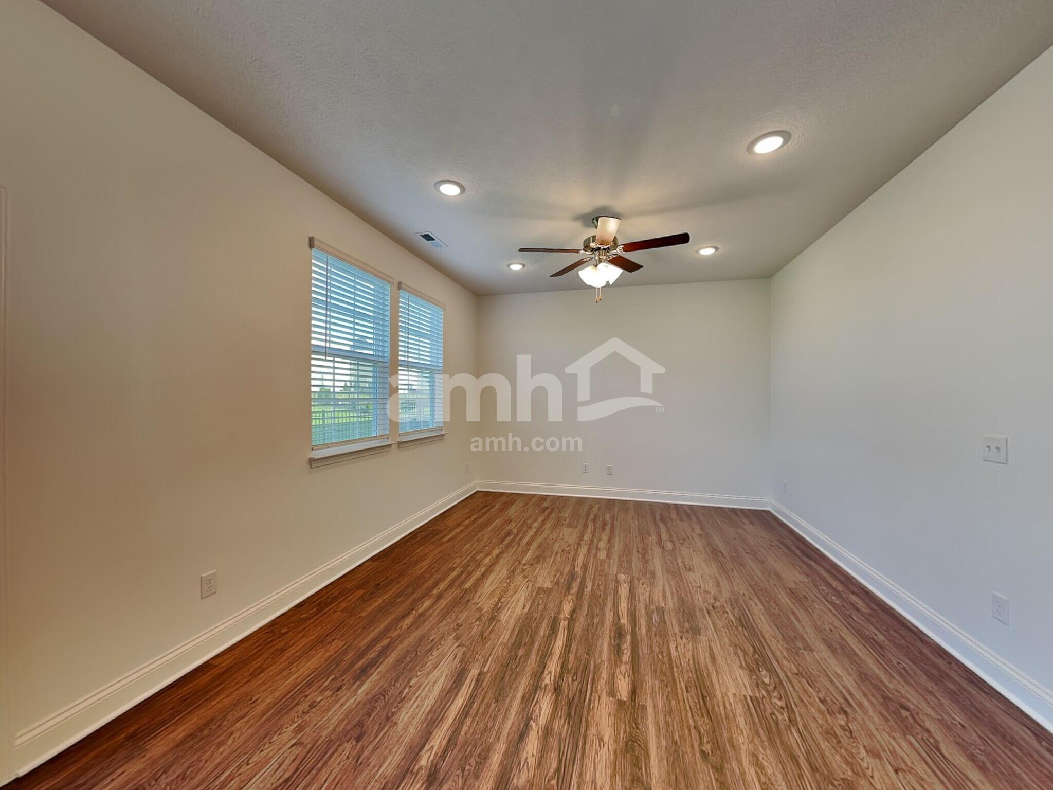 Building Photo - 8421 Northpoint Dr