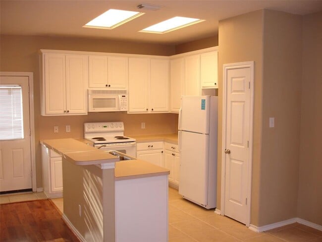 Building Photo - 11843 Keystone Spring Way