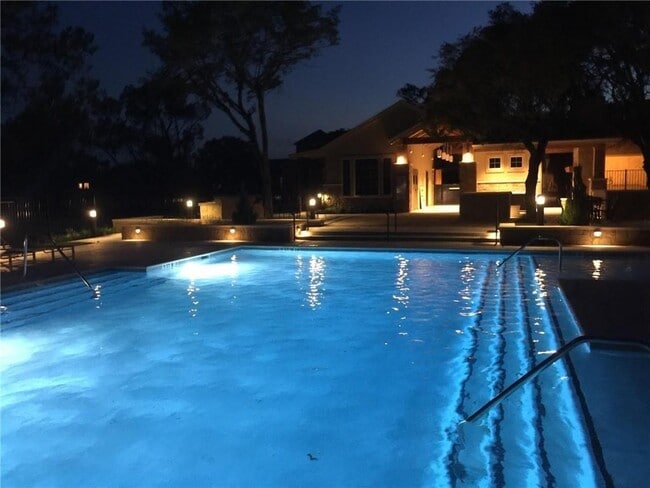 Building Photo - 12204 Barras Branch Dr