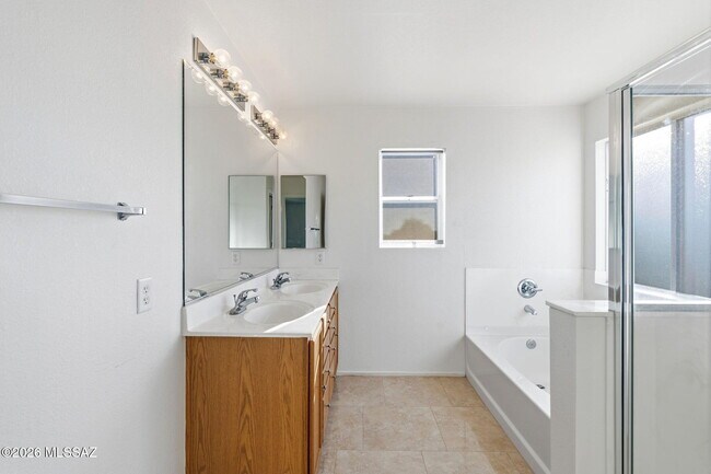 Building Photo - 4821 E Twinflower Pl