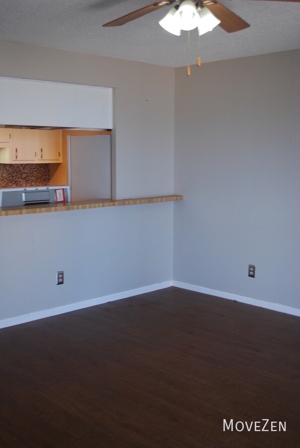 Building Photo - 1801 Canal Dr