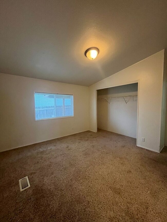 Building Photo - 3-Bedroom 2-Bathroom home in Thurston