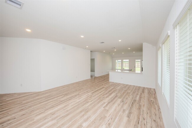 Building Photo - 2550 Olivine Stone Dr