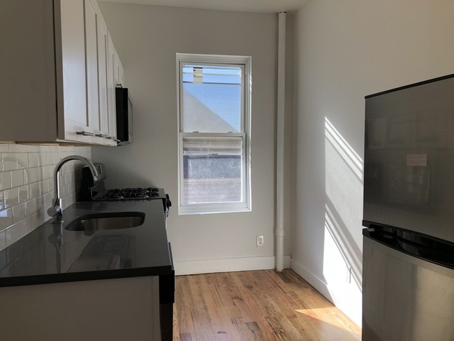 Building Photo - 38-40 Kelly Pkwy