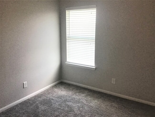 Building Photo - 13214 Ambrosa Dr