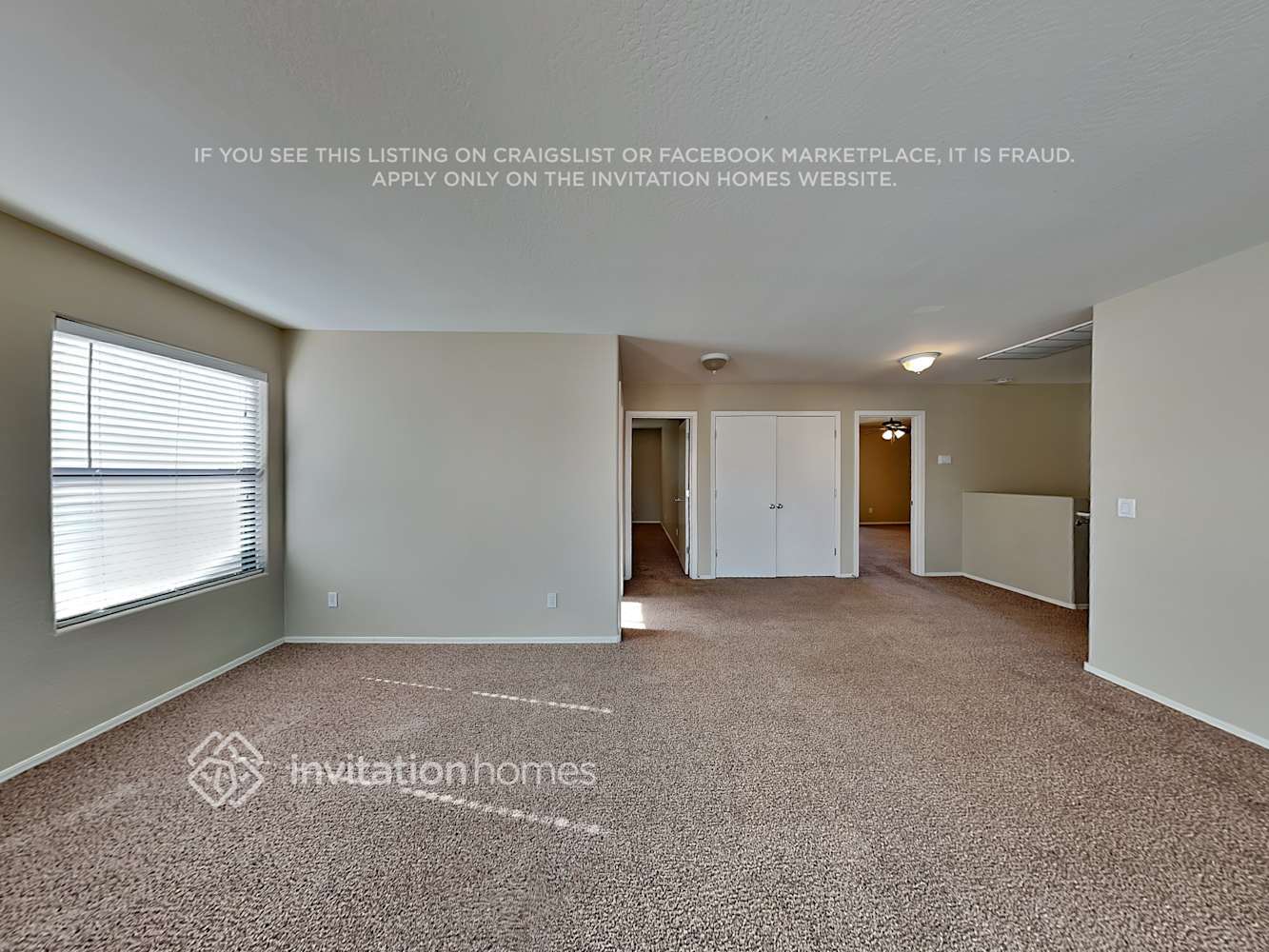 Building Photo - 2218 E Cochise Ave