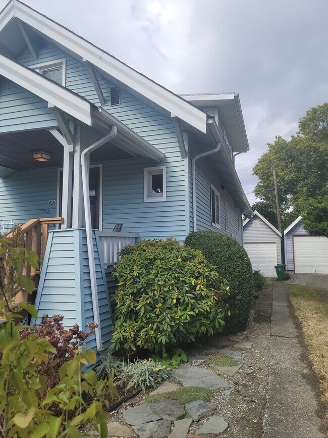 Primary Photo - 400 NW 45th St