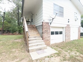 Building Photo - Garage Apt in Redwater School District