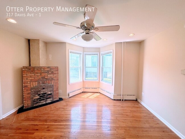 Building Photo - 317 Davis Ave