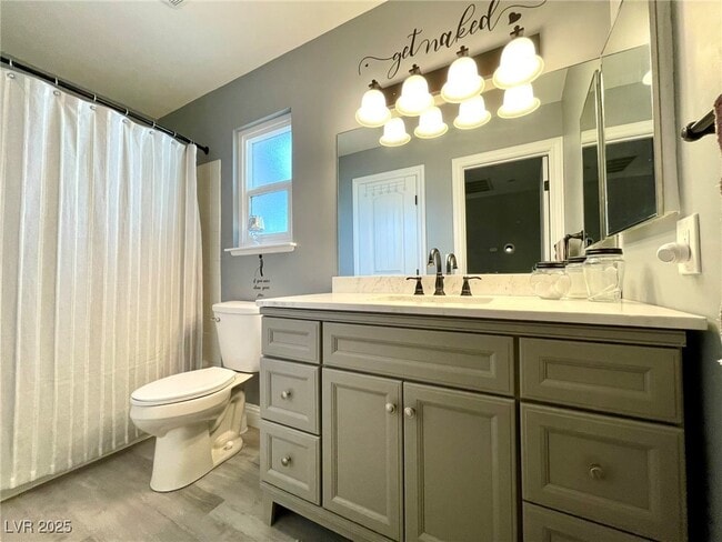 Building Photo - 2246 Windsor Dr