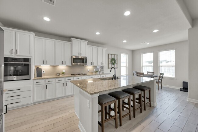 Building Photo - 241 Bright Blf Cir