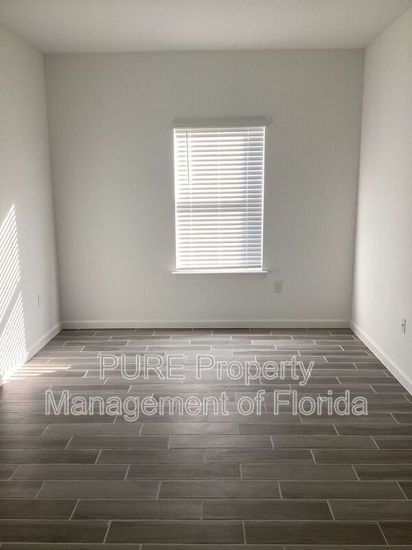 Building Photo - 7898 SW 74th Lp