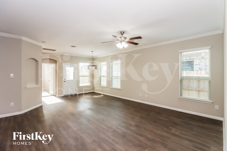 Building Photo - 2201 Windy Grove Dr