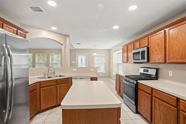 Building Photo - 8922 Green Castle Way