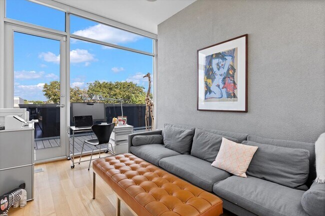 Building Photo - 1823 W Race Ave