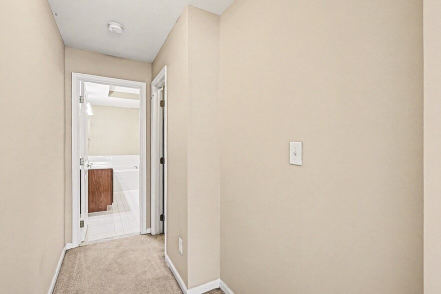 Building Photo - 4679 Red Admiral Way