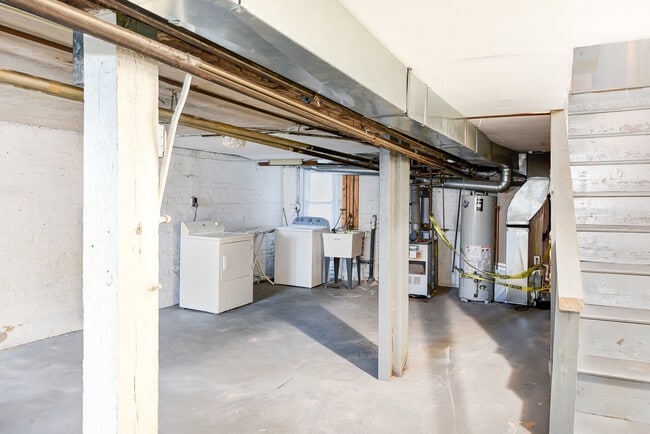 Building Photo - 3116 13th St NW