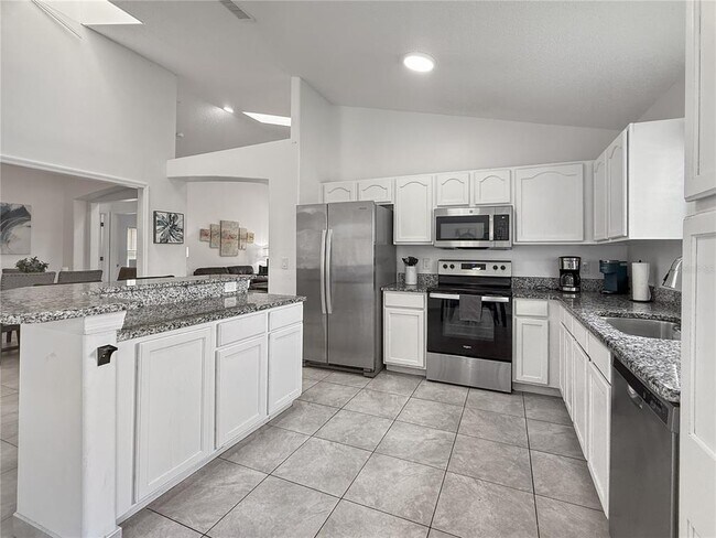 Building Photo - 2512 Oneida Loop