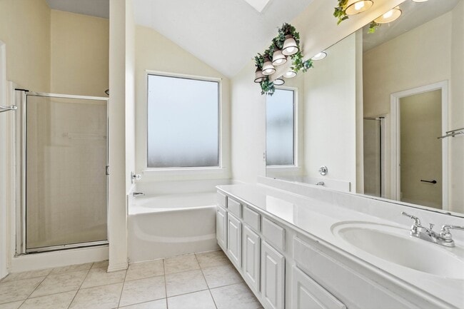 Building Photo - 21107 Stoney Haven Dr