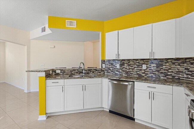 Building Photo - 110 SW Peacock Blvd