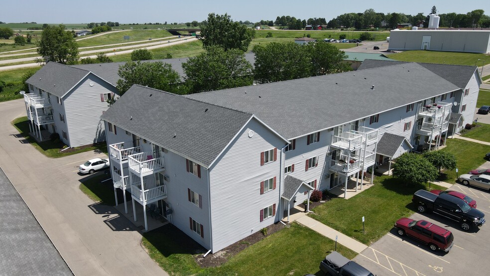 Building Photo - West Win Heights Apartments