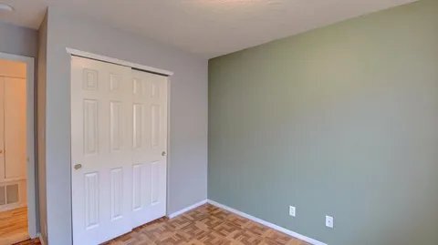 Building Photo - 2257 High Desert Cir NE