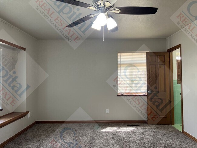 Building Photo - Spacious Home With Classic Charm